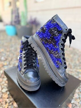 Krojay Blue Sapphire Boots, SIZE 6